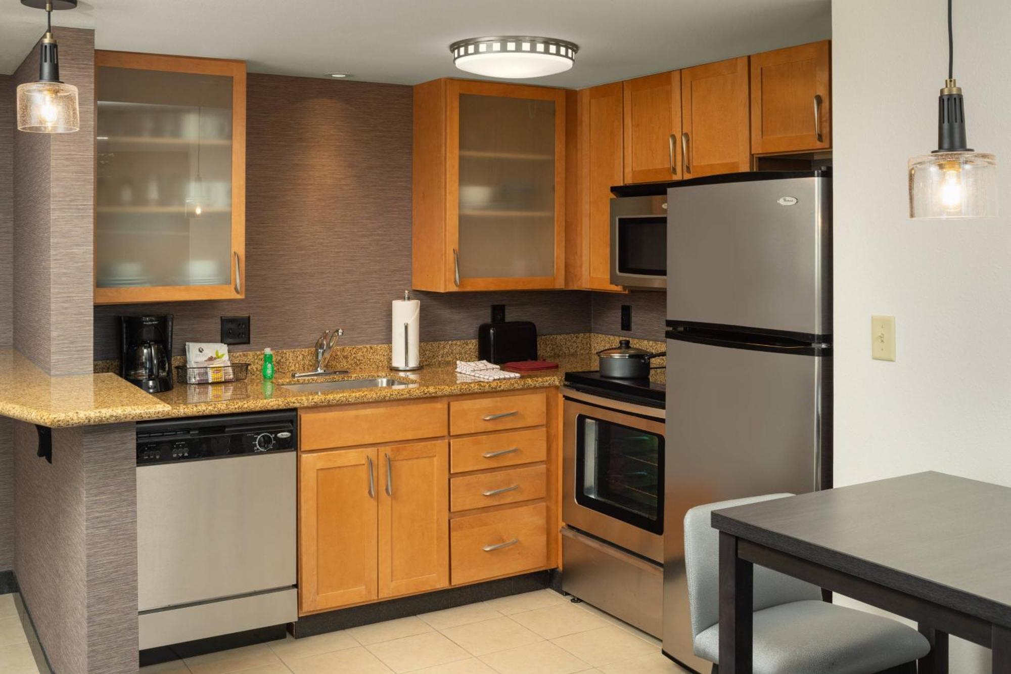 One-Bedroom King Suite with Sofa Bed,1632231096:JPEG