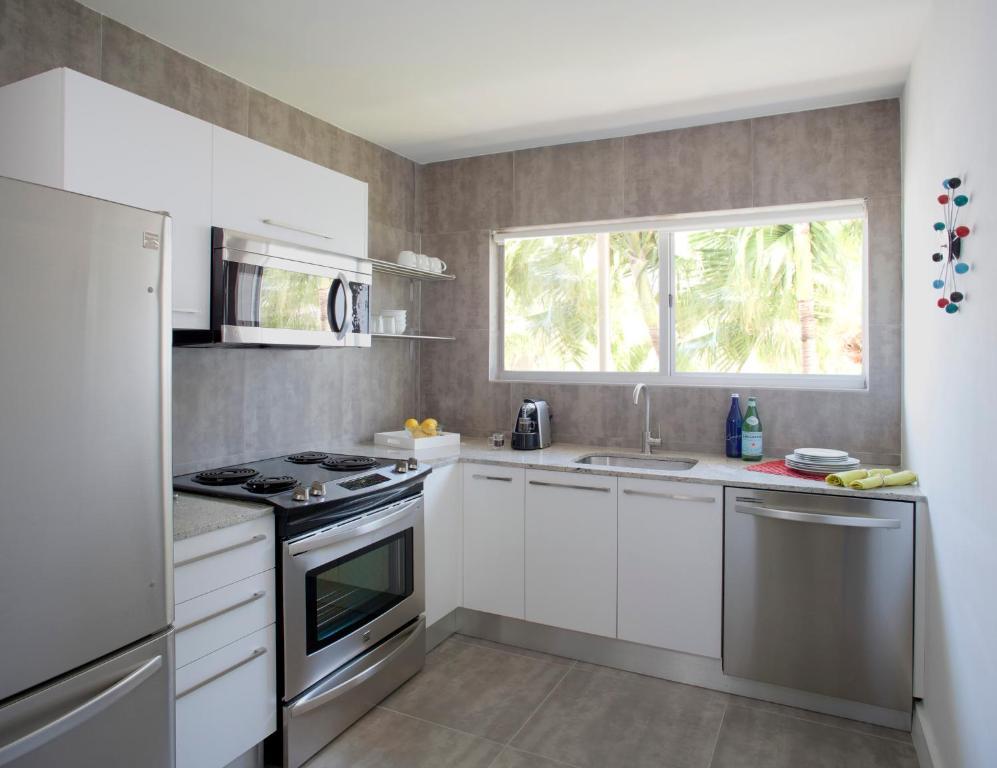 Two-Bedroom Apartment kitchen,385287709:JPEG