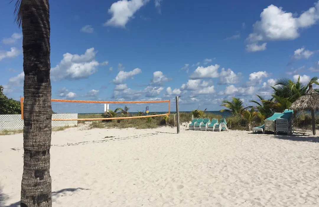 Beach Haus Key Biscayne Contemporary Apartments-1