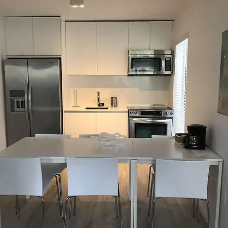 Beach Haus Key Biscayne Contemporary Apartments-3